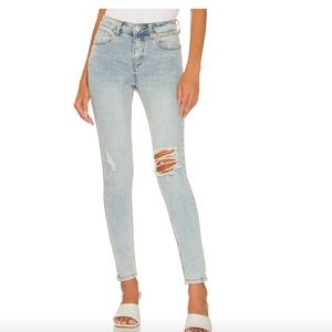 NWT Revolve Superdown Sabrina Slit Knee Jean Sz 25